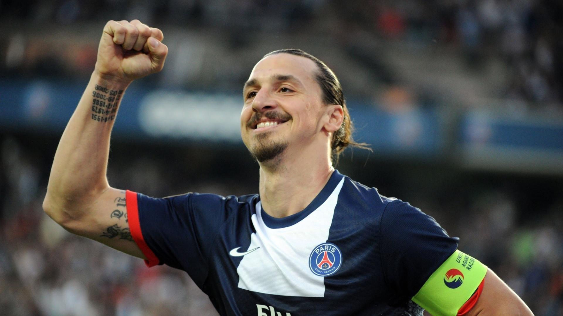 百米飞人巅峰对决 新星闪耀刷新赛季最佳成绩