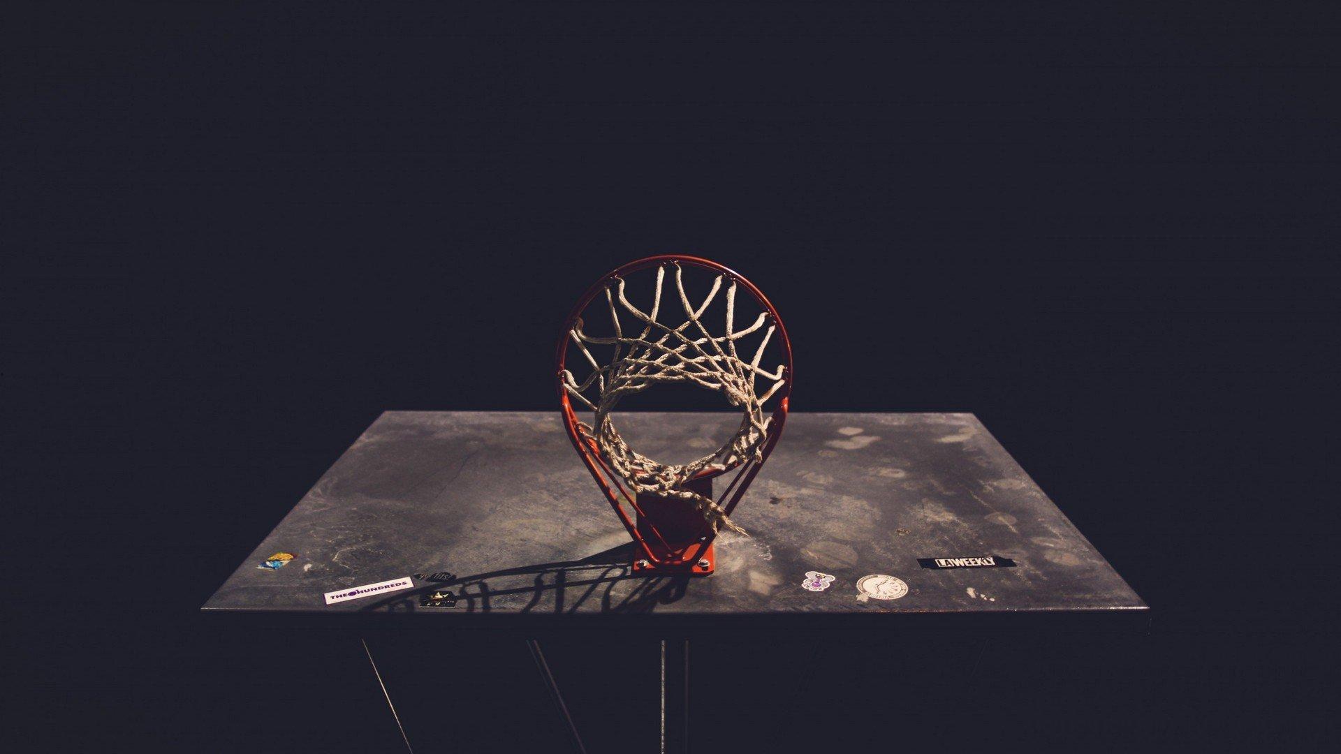 连续五战下半场崩盘两位数差距 重建第二年易建联独木难支